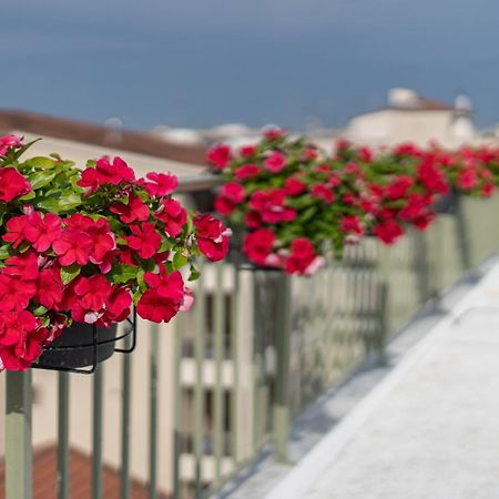 Central Palace Trikala Екстериор снимка